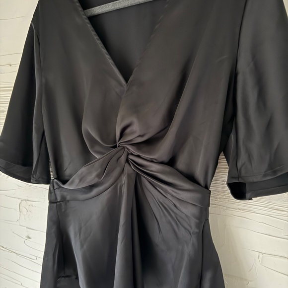 Anthropologie | Bishop + Young Black Satin Twist Front Top | Small - Picture 4 of 8